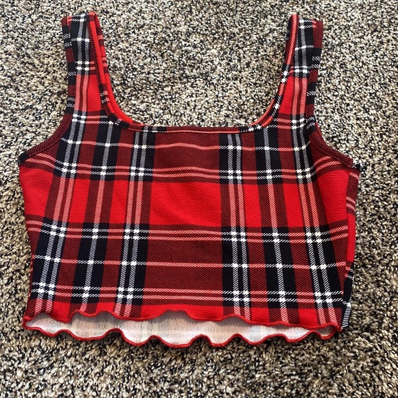 SHOULDERS OUT, CUTE SUMMER CROP 🔝, - Picture 3 of 3